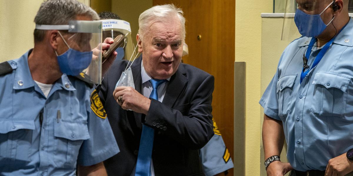 Ratko Mladić az ítélethirdetés előtt hágai bíróságon 2021. június 8-án 