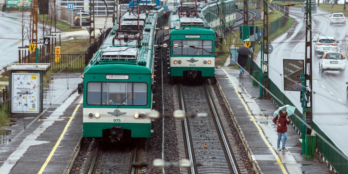 A pénzügyminisztérium és a főváros között jelenleg is folynak a tárgyalások arról, hogyan tudják megőrizni a főváros fizetőképességét - mondta Vitézy Dávid