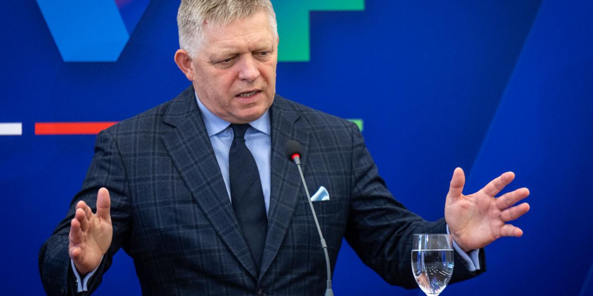 A nagy kérdés az, ha Fico nem vonja vissza Taraba menesztését, hány mandátumra támaszkodhat majd az amúgy is törékeny koalíció