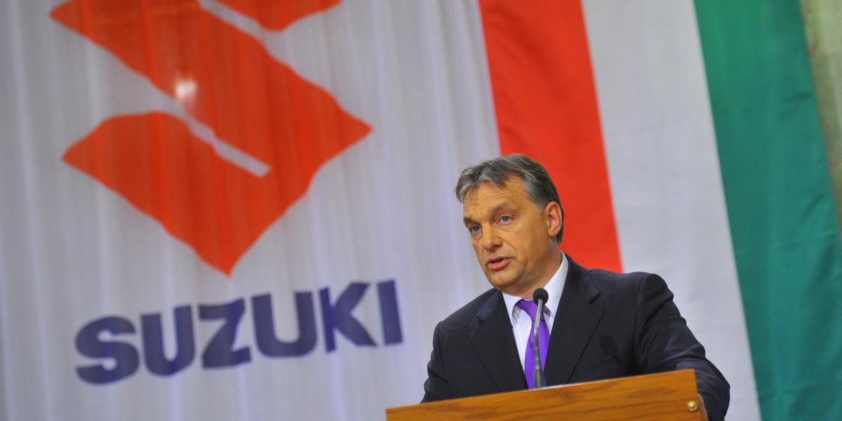 Orbán 2012-ben még stratégiai megállapodást kötött a Suzukival. Fotó: Népszava