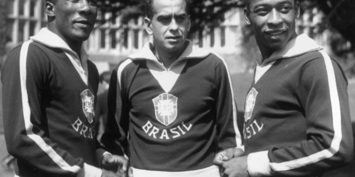 A képen Santos, Zito & Pele 1963.május 7-én. Fotó: Hulton Archiv