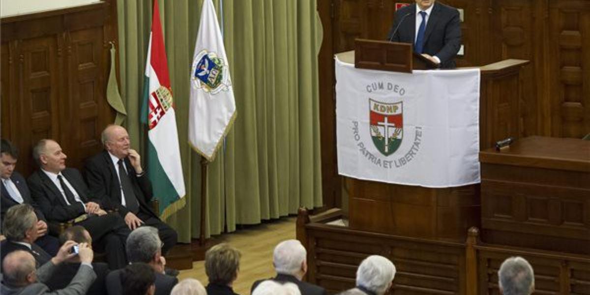  Orbán Viktor a KDNP választmányi ülésén. Fotó: Miniszterelnöki Sajtóiroda/Botár Gergely