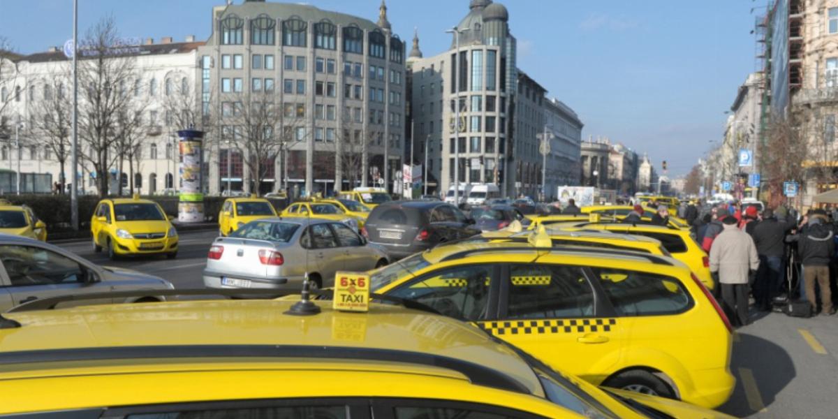 A két héttel ezelőtti taxisblokád után csak időlegesen csillapodtak a kedélyek FOTÓ: VAJDA JÓZSEF