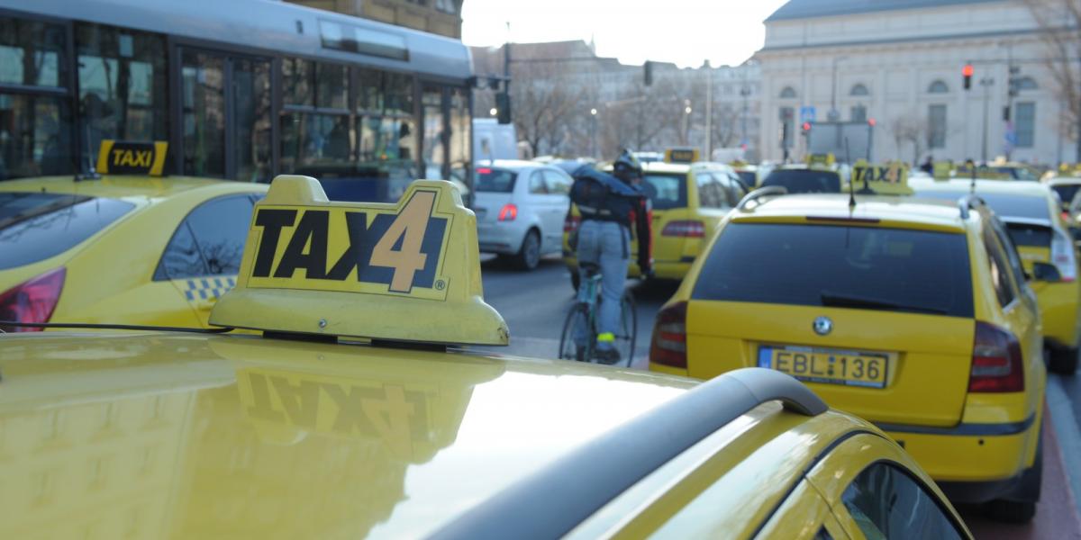 Taxis tüntetés még januárban: FOTÓ: Vajda József