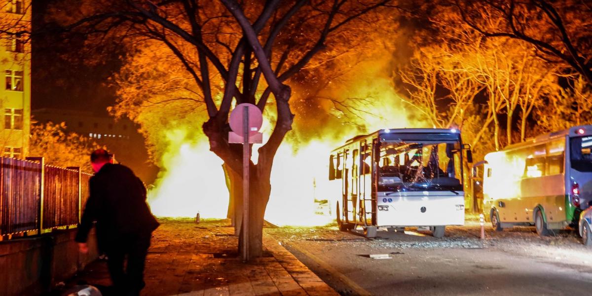 Robbantás Ankarában. FOTÓ: Defne Karadeniz/Getty Images