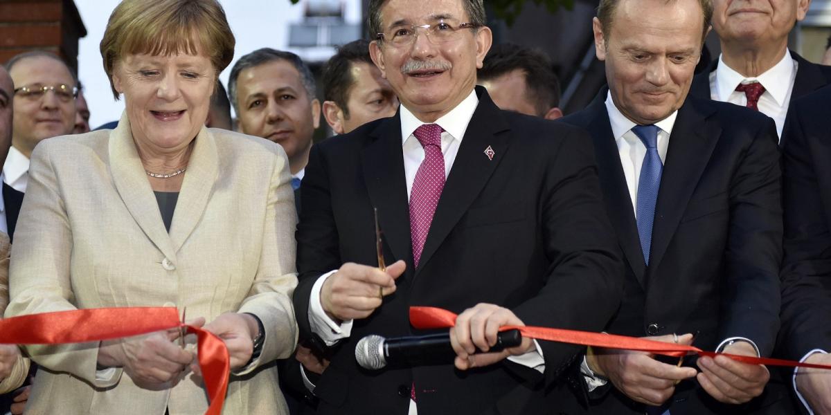 Angela Merkel, Ahmet Davutoglu és Donald Tusk Gaziantepben tárgyalt FOTÓ: EUROPRESS/GETTY IMAGES