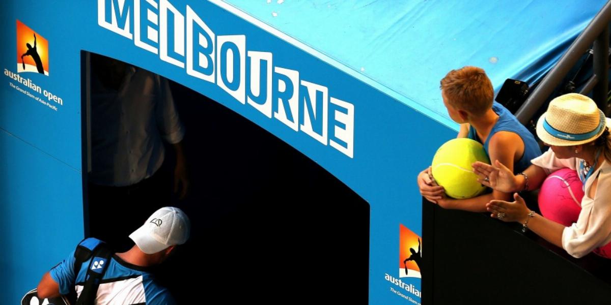 Tikkasztó mérkőzés után irány a légkondicionált öltöző. Melbourne megizzasztja a teniszezőket FOTÓ: EUROPESS/GETTY IMAGES/CLIVE 