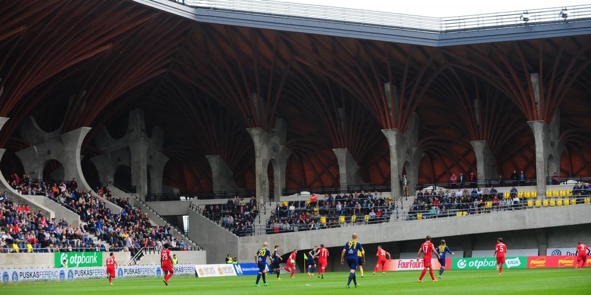 A Pancho Aréna közönsége a helyi fiatalok helyett jobbára az innen-onnan vásárolt futballisták játékát szemlélheti FOTÓ: VAJDA J