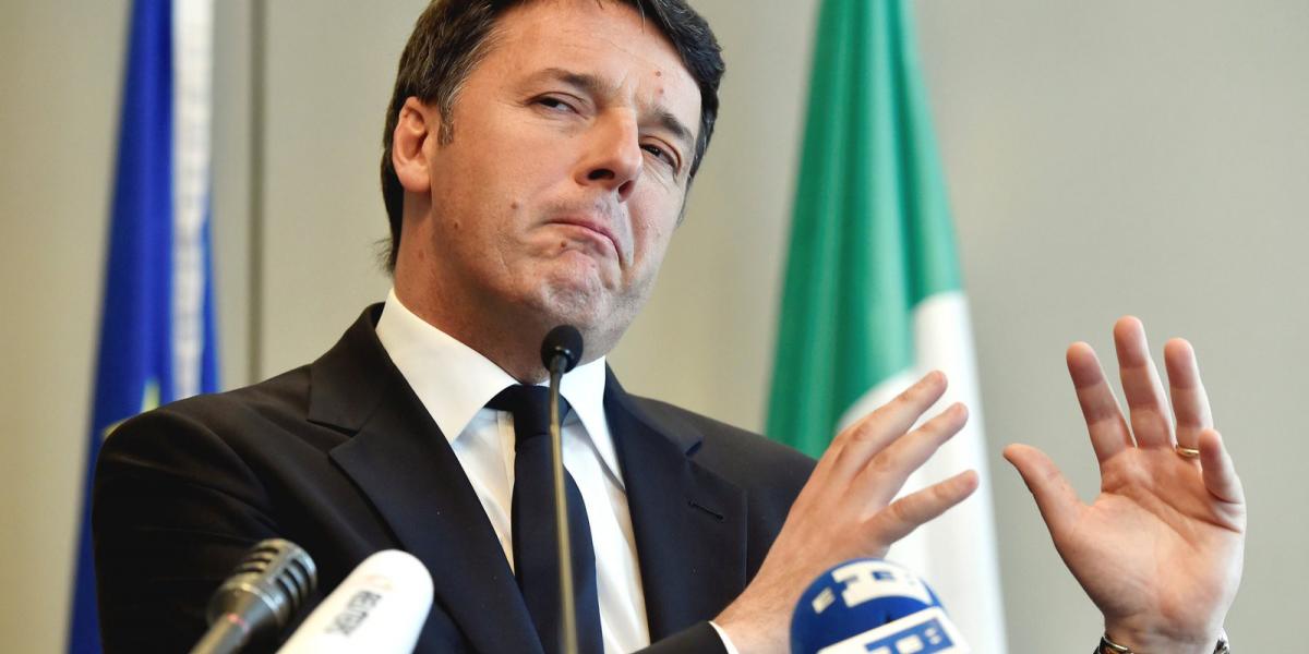 Matteo Renzi megjárta, amikor legutóbb kockázatot vállalt, s a tavalyi népszavazást a kormánnyal szembeni bizalmi szavazásnak ne