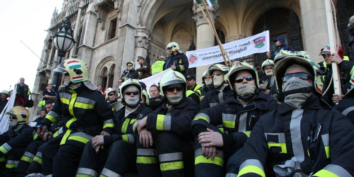 A fegyveres és rendvédelmi dolgozókat elsők között fordította maga ellen a kormány FOTÓ: K 2 PRESS