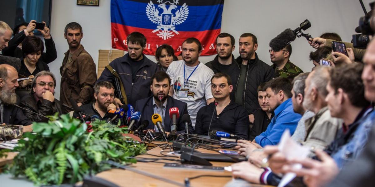 Sajtóértekezleten jelentették be döntésüket a donyecki szakadárok FOTÓ: EUROPRESS/GETTY IMAGES/BRENDAN HOFFMAN