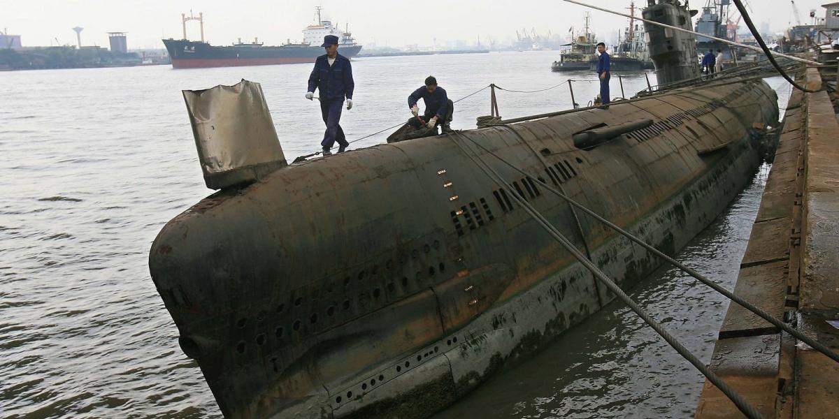 A hadrendből kivont tengeralattjárók helyett jöhetnek az újak. Fotó: China Photos, Getty Images News.