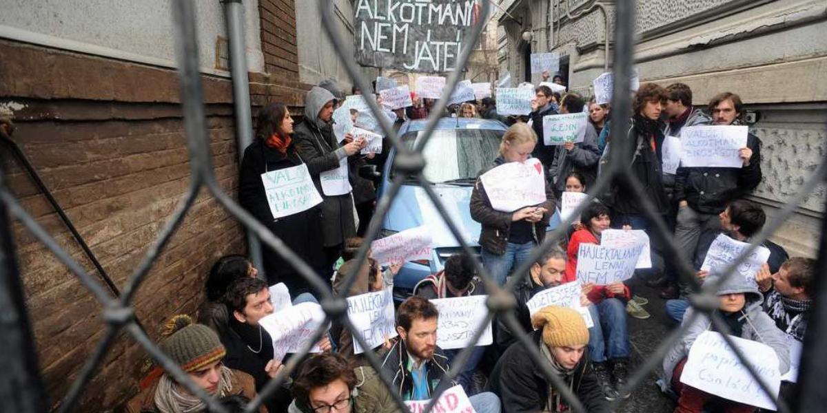 A vád szerint visszaéltek a gyülekezési joggal FOTÓ: VAJDA JÓZSEF