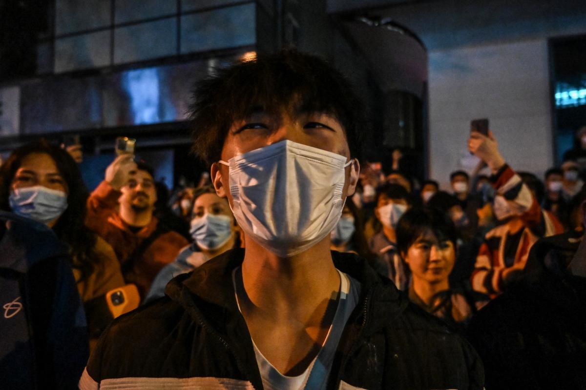 Példátlan rendszerellenes tüntetéshullám kezdődött Kínában, a kommunista párt alábecsülte az emberek haragját