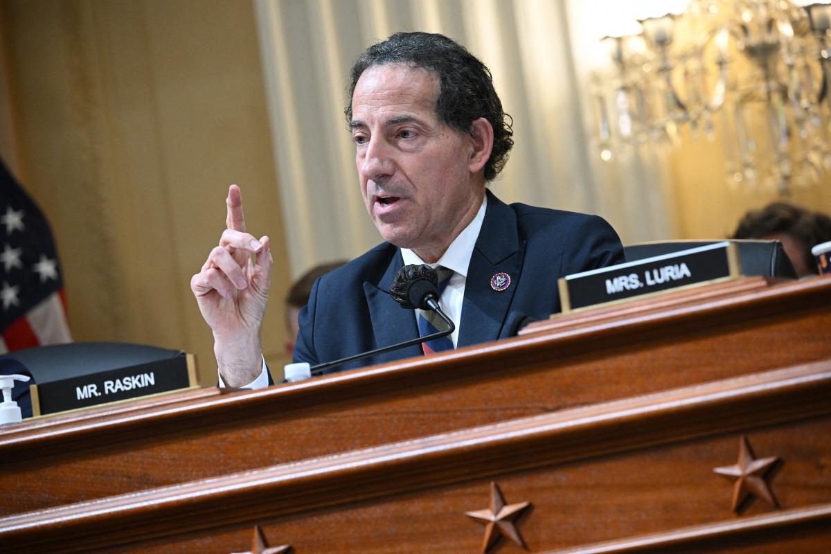 Donald Trumpot és öt szövetségesét is elszámoltatnák a 2021. január 6-i puccskísérletért