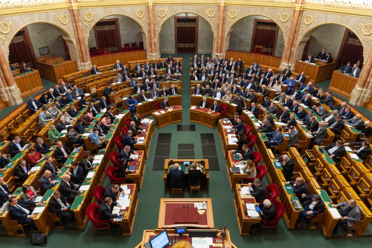 Vízdíj, adótörvények, kastélyátadás – Négynapos ülést tart a parlament