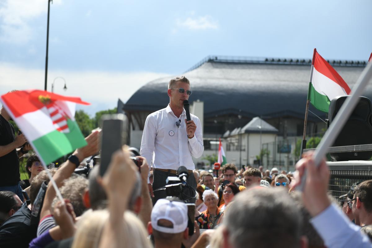 Magyar Péter Felcsúton: Kérdezzük meg a magyar embereket, erre szavaztak-e