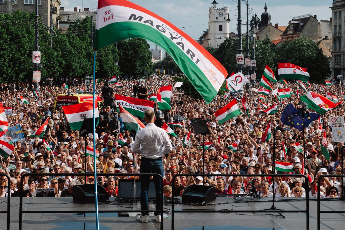 IDEA Intézet: A fideszesek tizede, míg az egykori ellenzéki összefogás támogatóinak csaknem fele a Tisza Pártra szavazott az EP-választáson