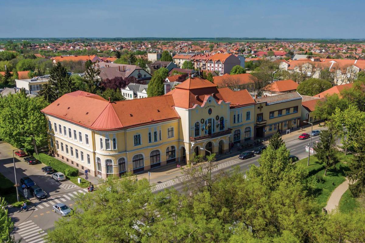 Csődben van Balmazújváros, a dolgozók járnak pórul az elit harca miatt