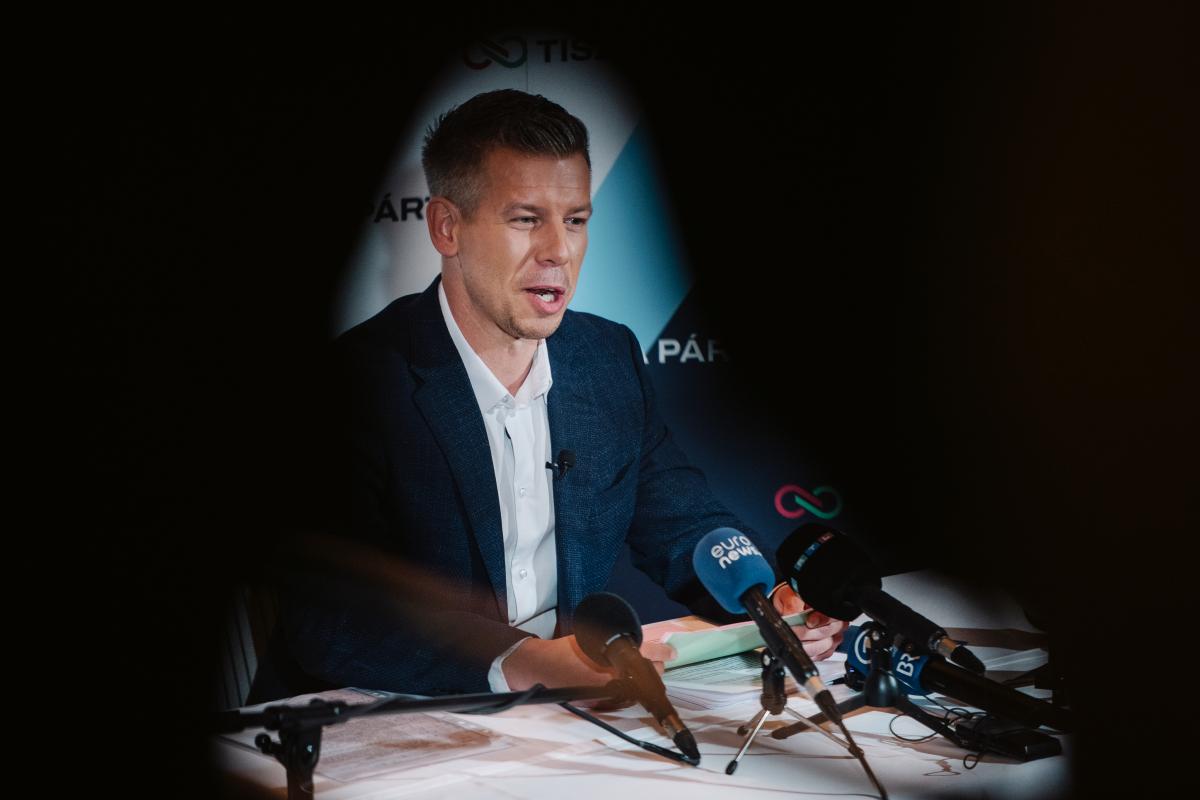 Magyar Péter a Fideszt sejti Gyurcsány Ferenc lemondása mögött  