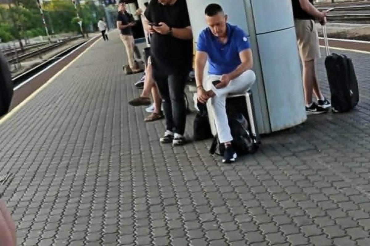 Rogán Antal felszállt egy Bécsbe tartó vonatra