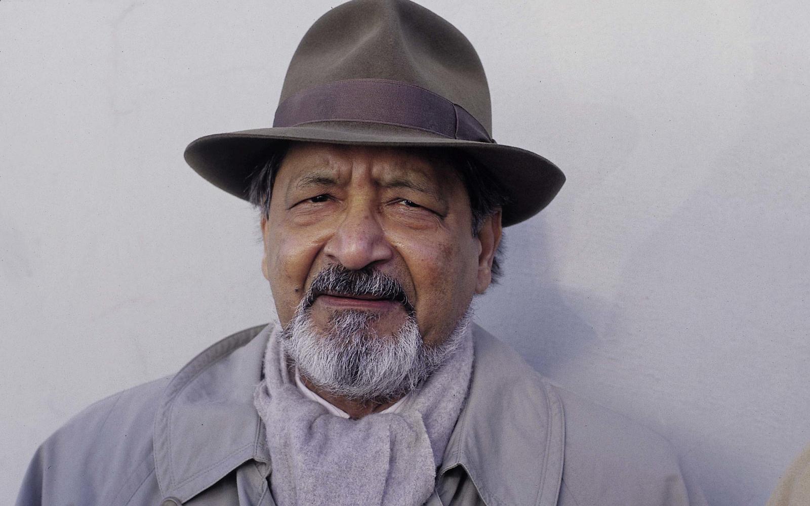 Népszava Elhunyt VS Naipaul