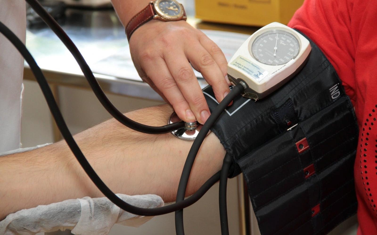 szív-egészségügyi ellenőrző lista férfiaknak készítsen tinktúrát magas vérnyomás ellen