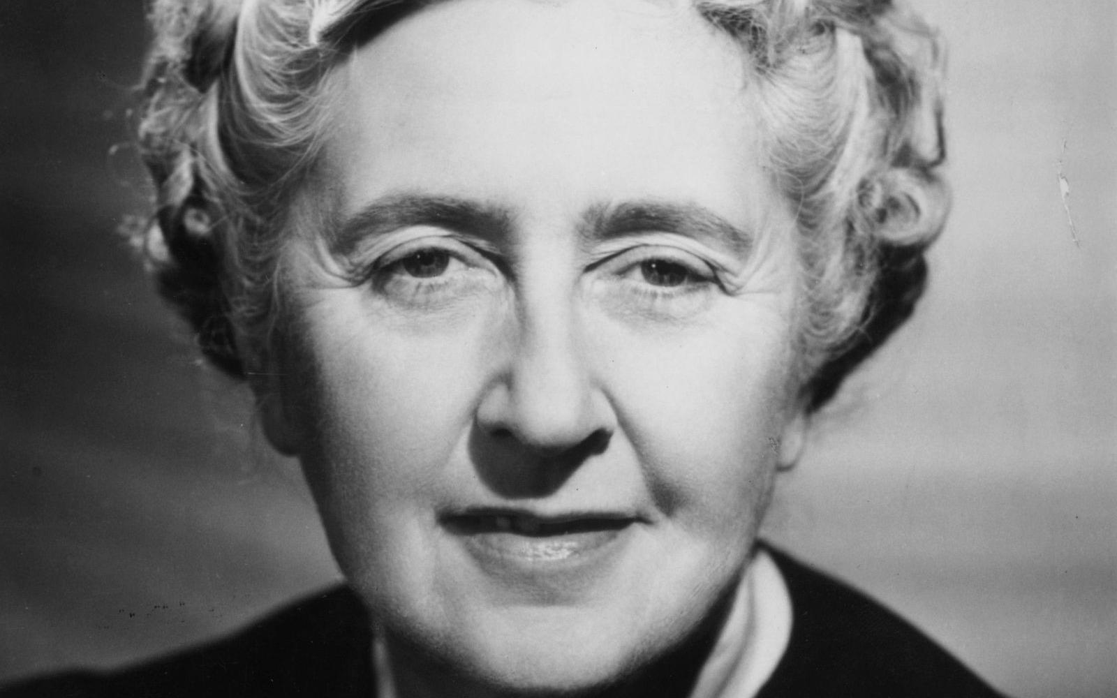 Nepszava Soha Nem Latott Kepek Agatha Christie Rol