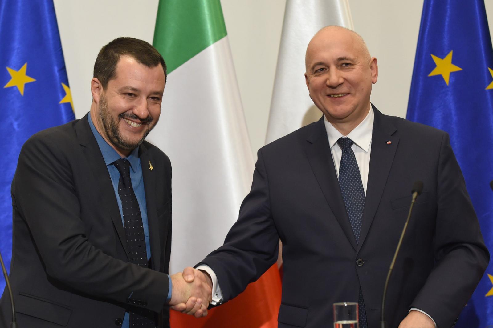 Matteo Salvini és Joachim Brudzinski lengyel belügyminiszter sajtótájékoztatója