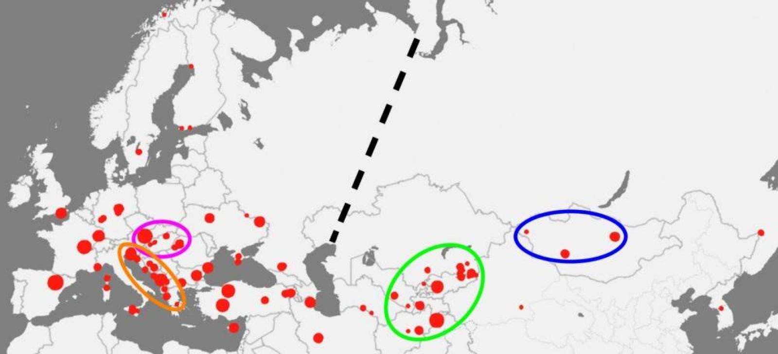 A vizsgált Ikarusz boglárkák származási helyének térképes ábrázolása. A szaggatott fekete vonal Európa és Ázsia határát jelöli, 