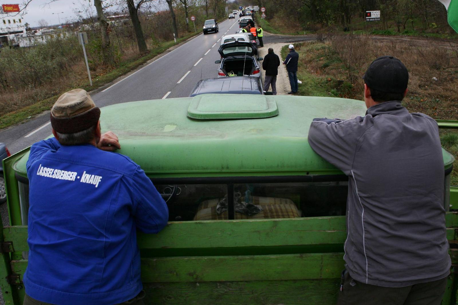 2008-ban már demonstráltak a tejtermelők a Penny alsónémedi raktára előtt