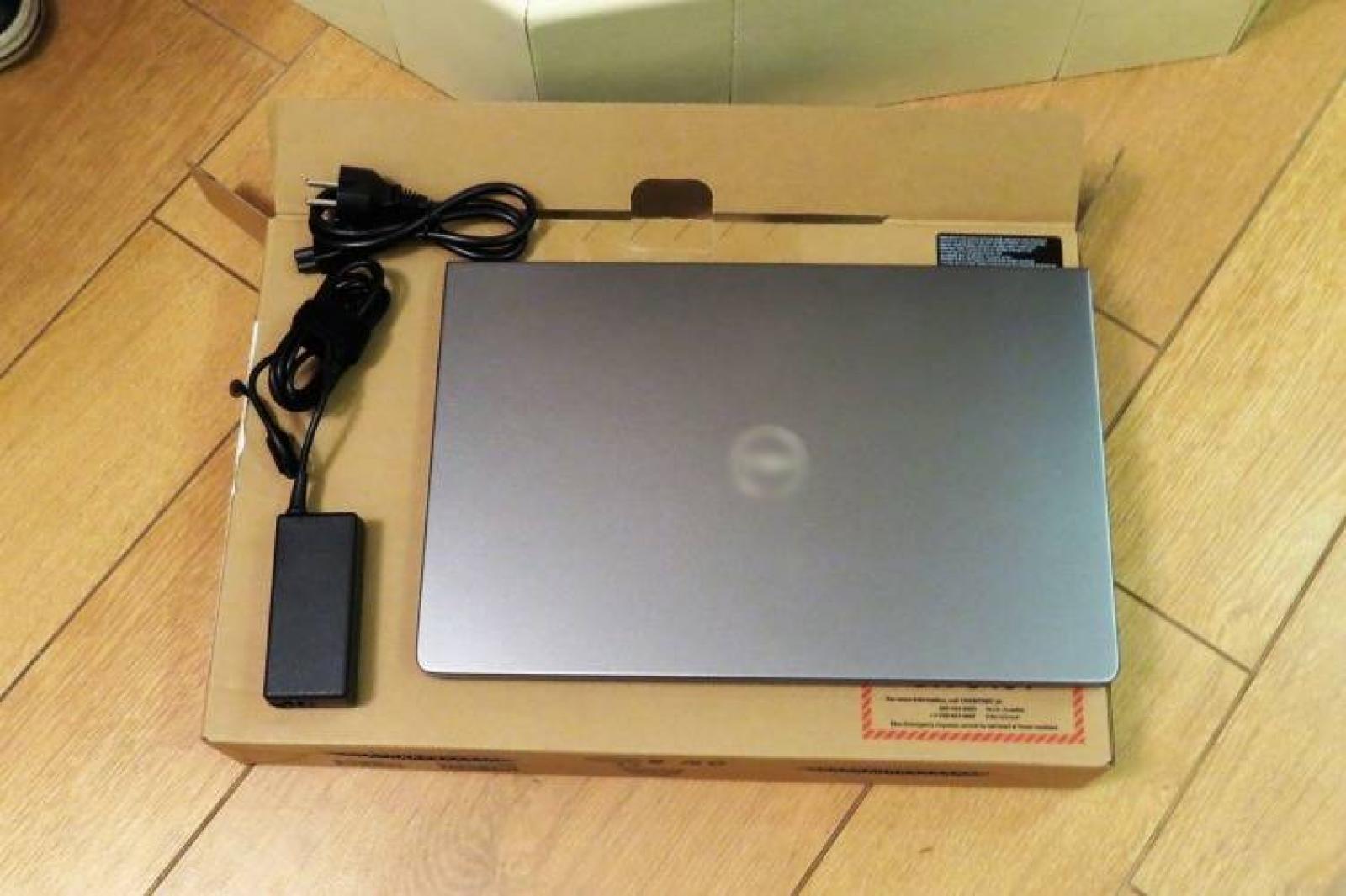 Egy, az „államtitkári megrendelésre” elvitt laptopok közül