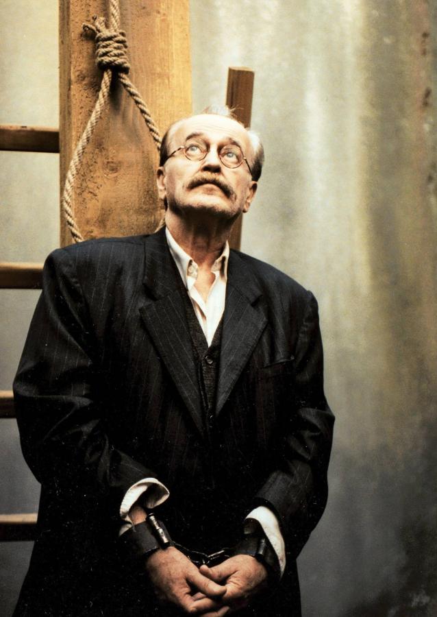 A TEMETETLEN HALOTT - Jan Nowicki a mártír miniszterelnök, Nagy Imre szerepében