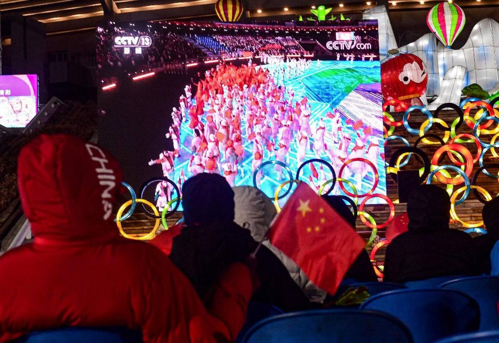 A stadion áttekintése a 2022-es pekingi téli olimpiai játékok megnyitóünnepségén a madárfészekként ismert Nemzeti Stadionban, Pekingben, 2022. február 4-én.