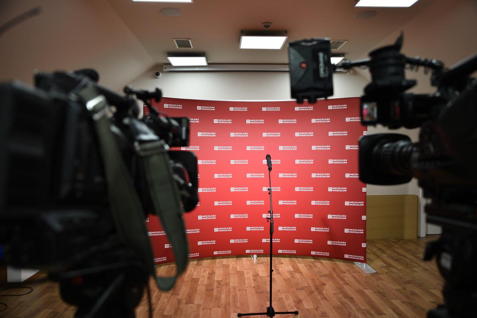 Nem indul az áprilisi választásokon a Gattyán György-féle Megoldás Mozgalom