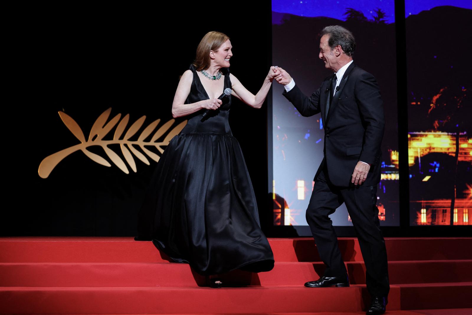 Vincent Lindon az amerikai színésznővel, Julianne Moore.-ral