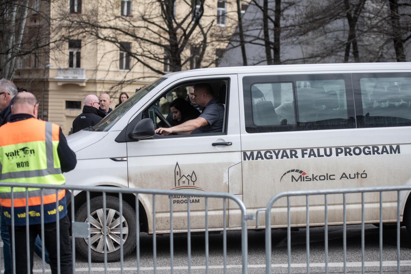 Mészáros Lőrinc és Andi