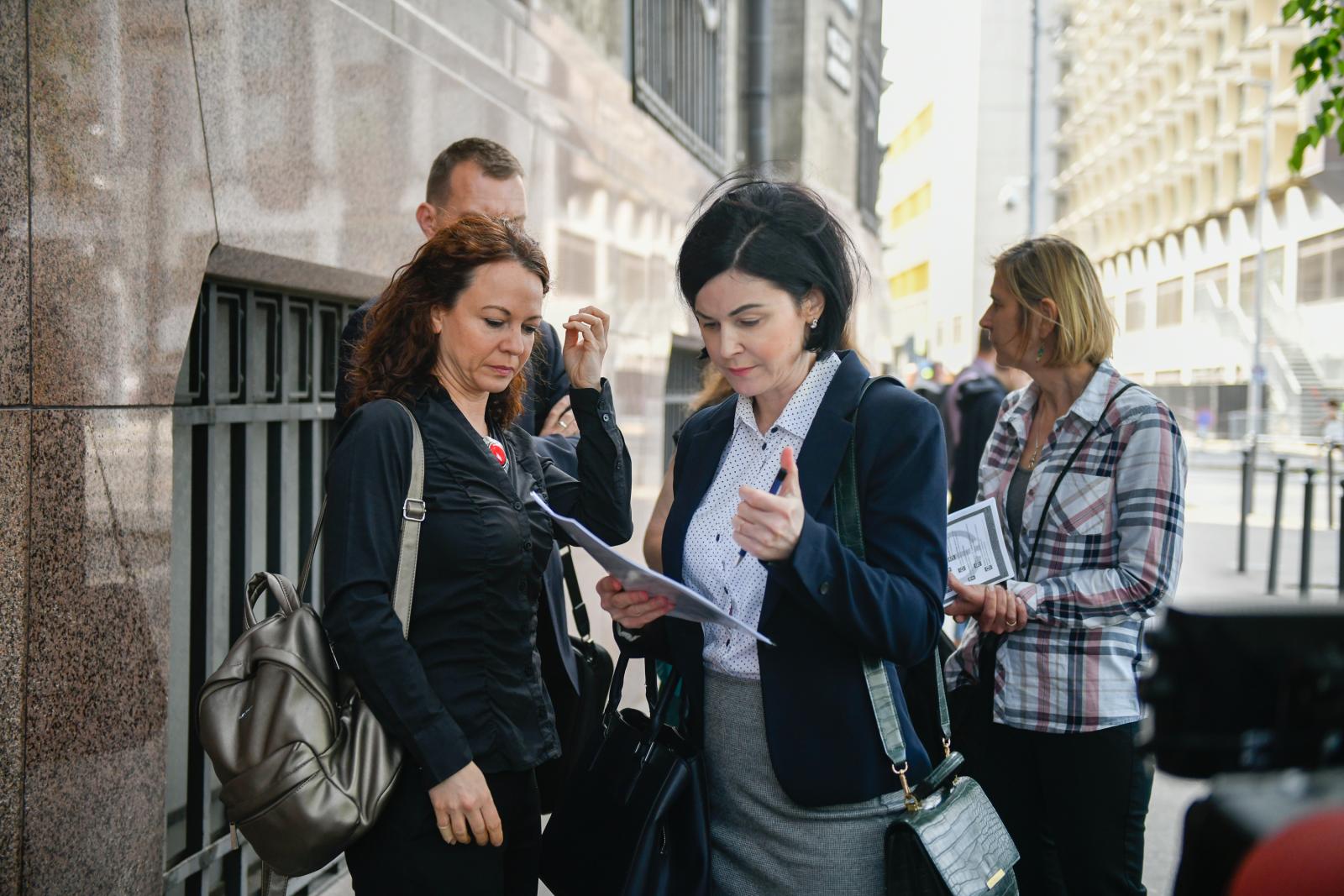 Nyílt levélben szólítanak fel visszalépésre minden baloldali jelöltet az MSZP egykori vezető politikusai