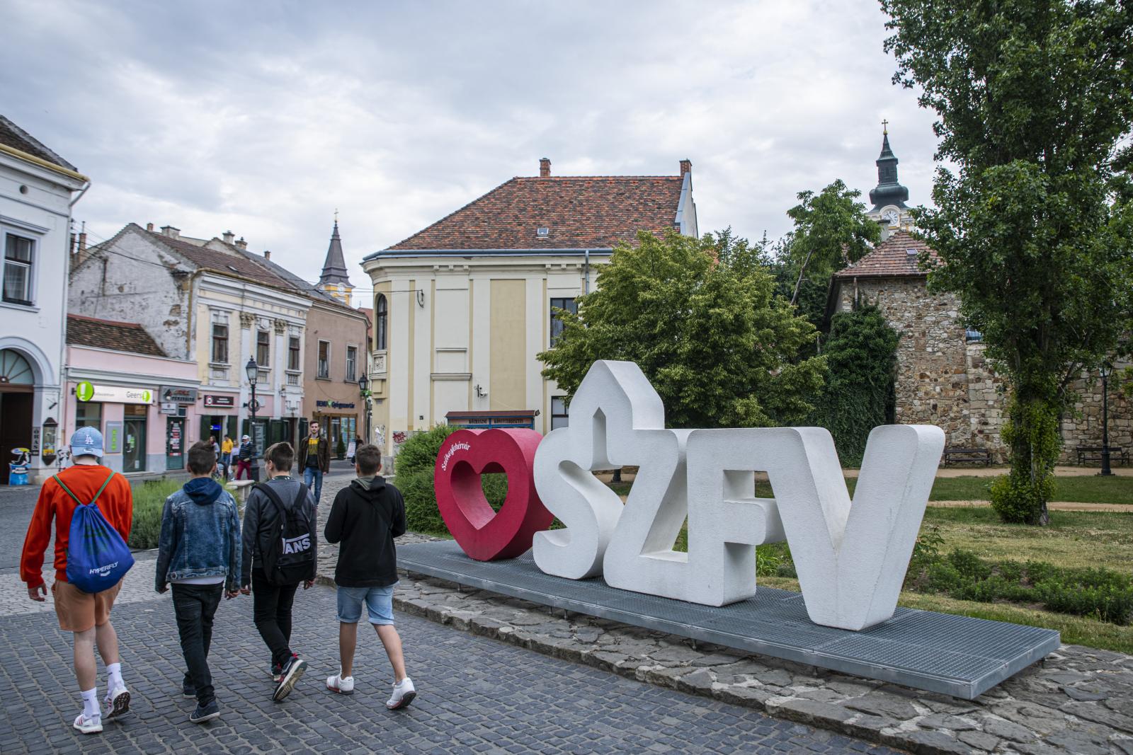 Székesfehérvári látkép. Cser-Palkovics Andrásra az ellenoldal szimpatizánsai is voksolnak