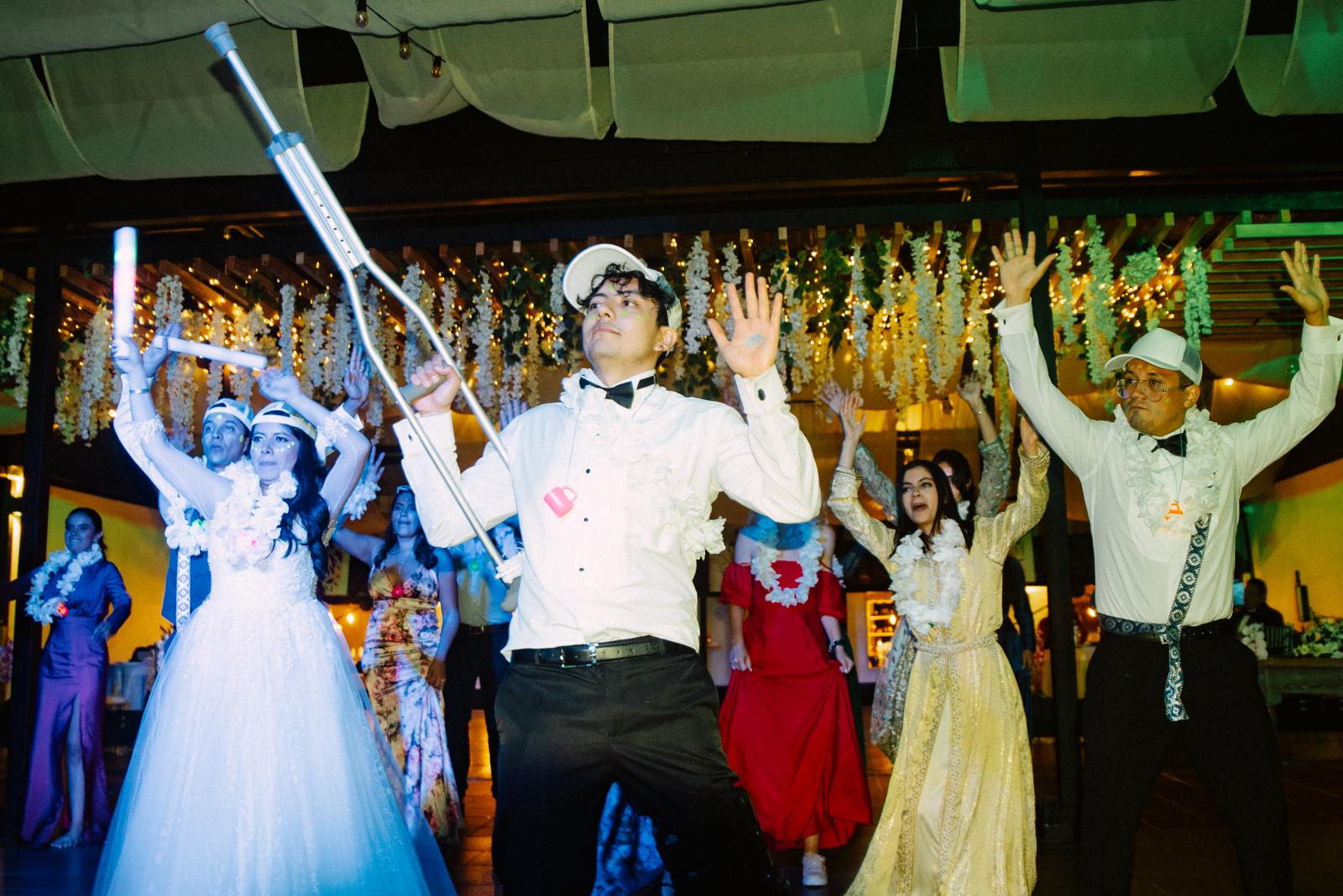 Az első esküvő képei a kolumbiai Cartagenában.