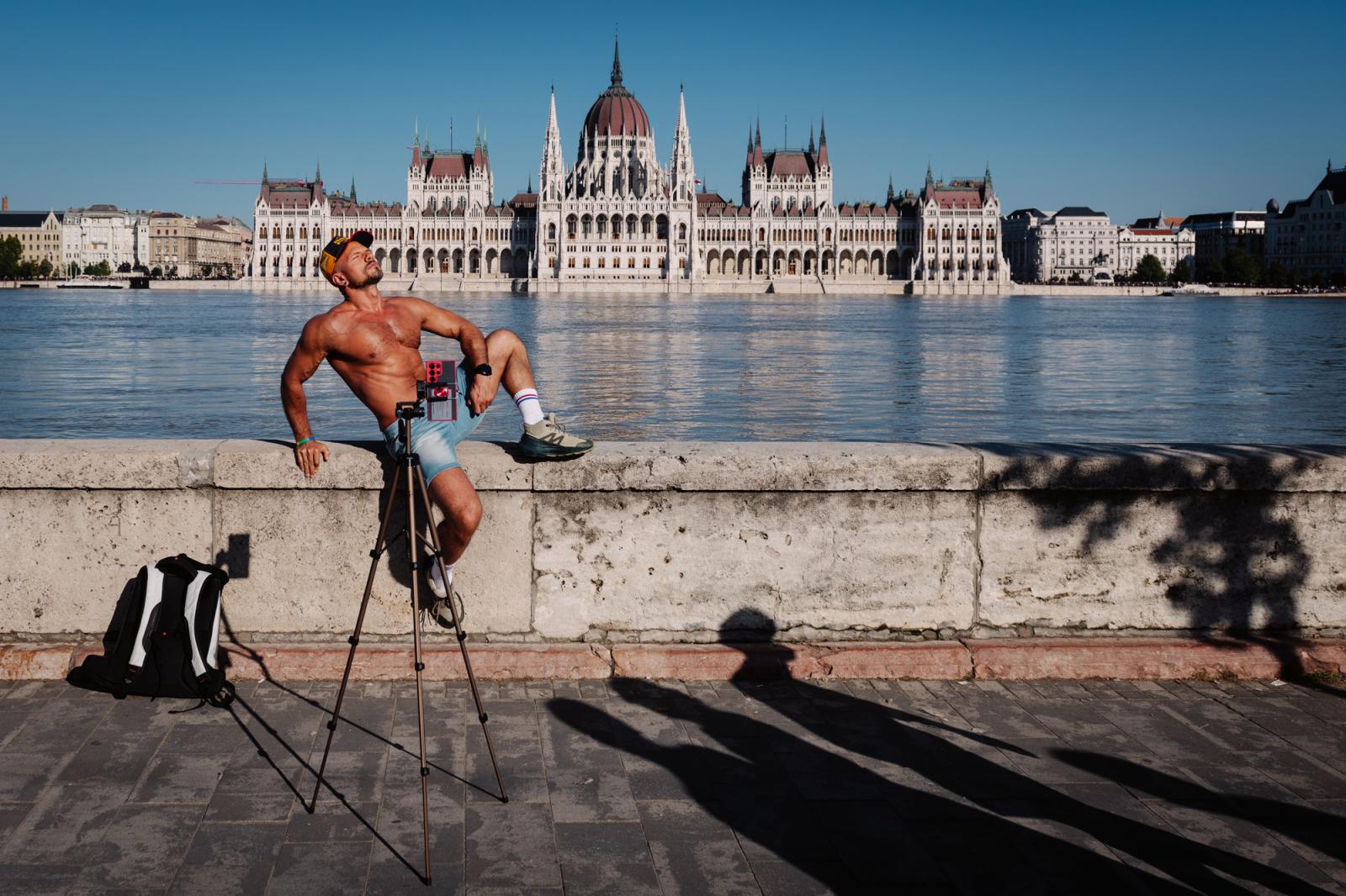 A Tisza Párt éjszakába nyúló eredményvárója Budapesten 2024. június 9-én