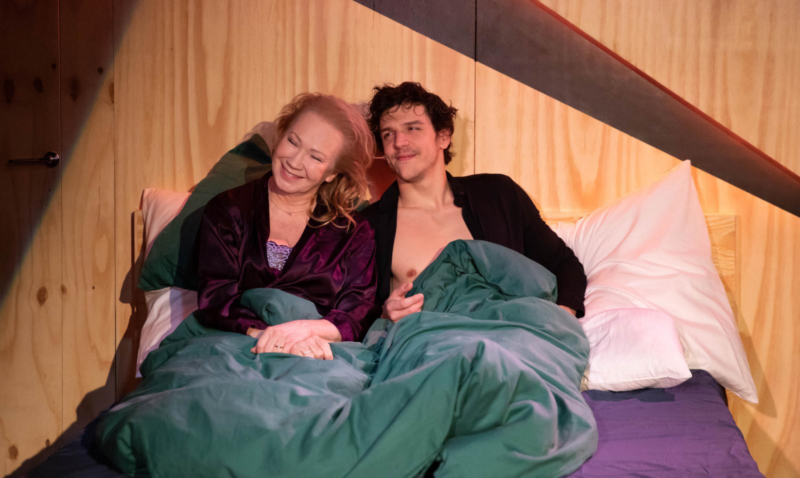 A Bástya Színház nyitó előadásában Medveczky Balázzsal