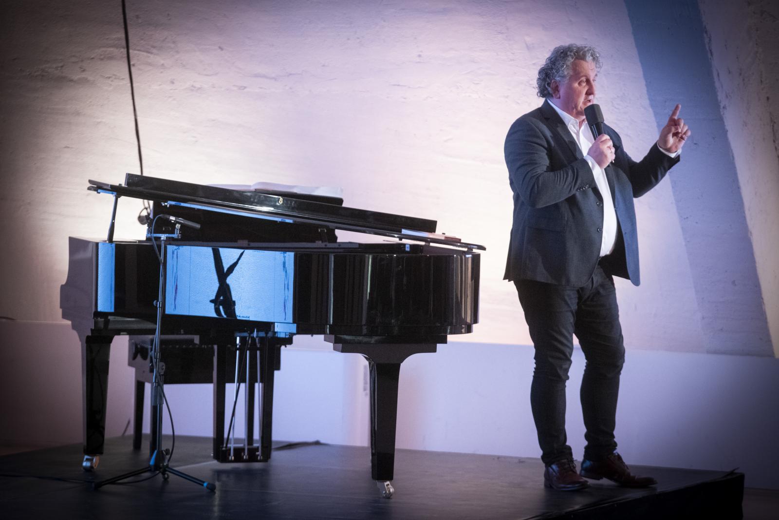 A korábban az Erkel Színházban játszott népszerű operákat és baletteket az Eiffelbe viszik át