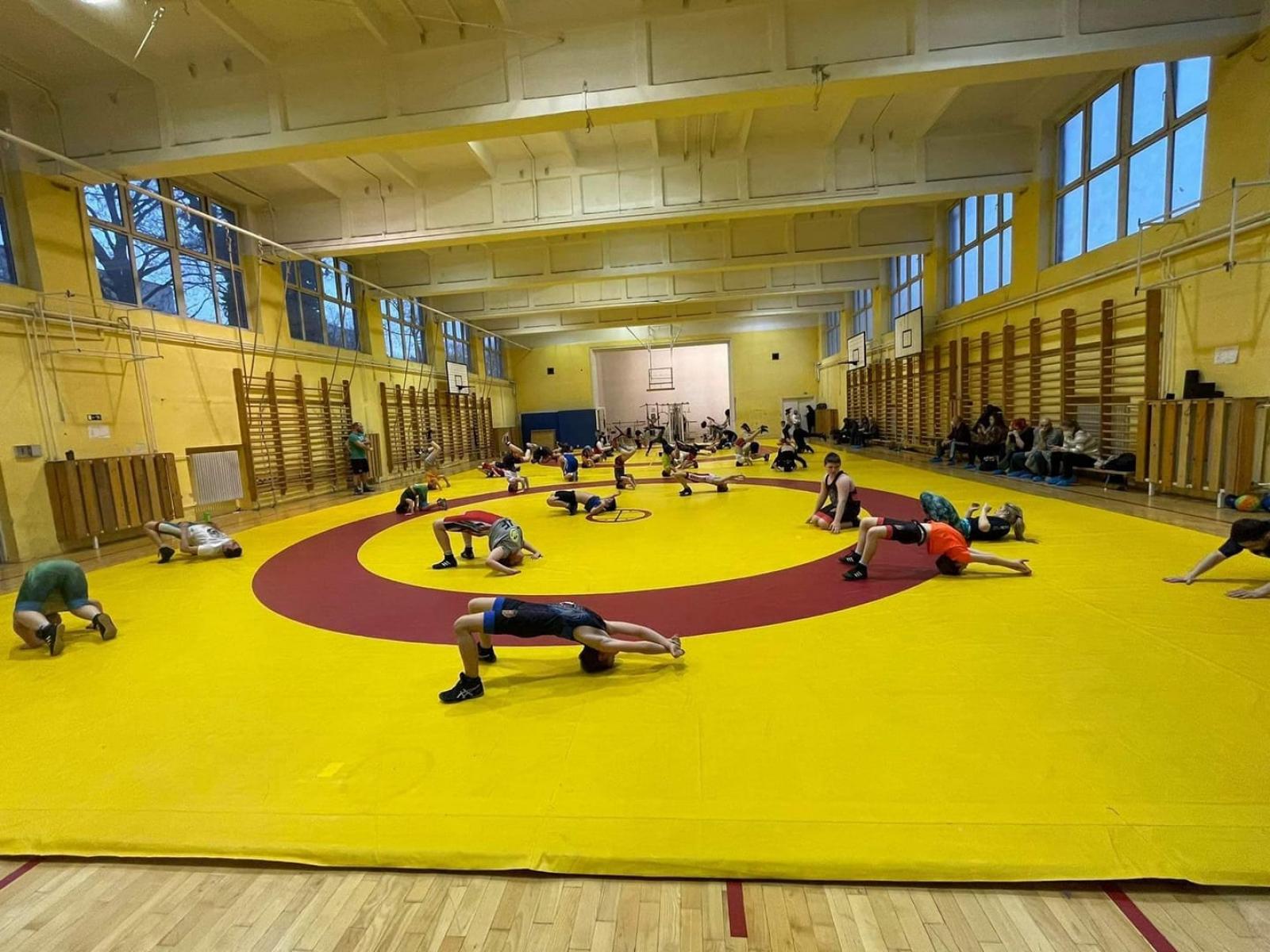 Edzés 2021-ben a Csepeli Birkózó Club termében