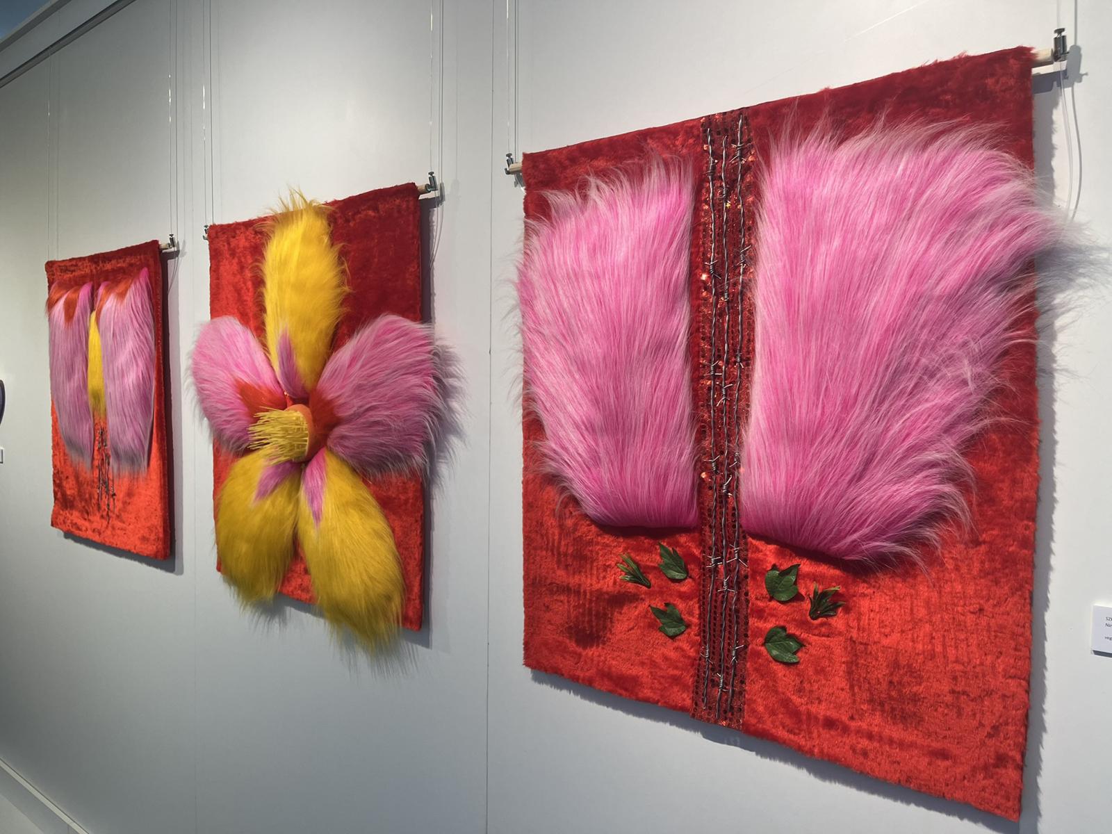 Szűts Zsuzsa: Nincsen rózsa tövis nélkül I-II-III.