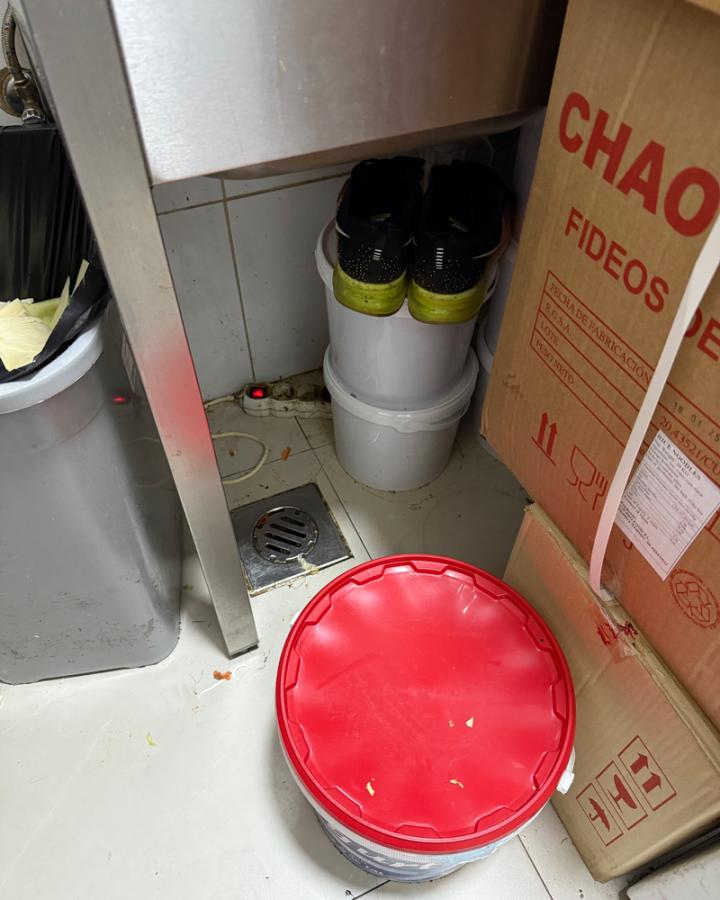 A Nemzeti Kereskedelmi és Fogyasztóvédelmi Hatóság által az ellenőrzés során készített, helymegjelölés nélkül közreadott felvétel 