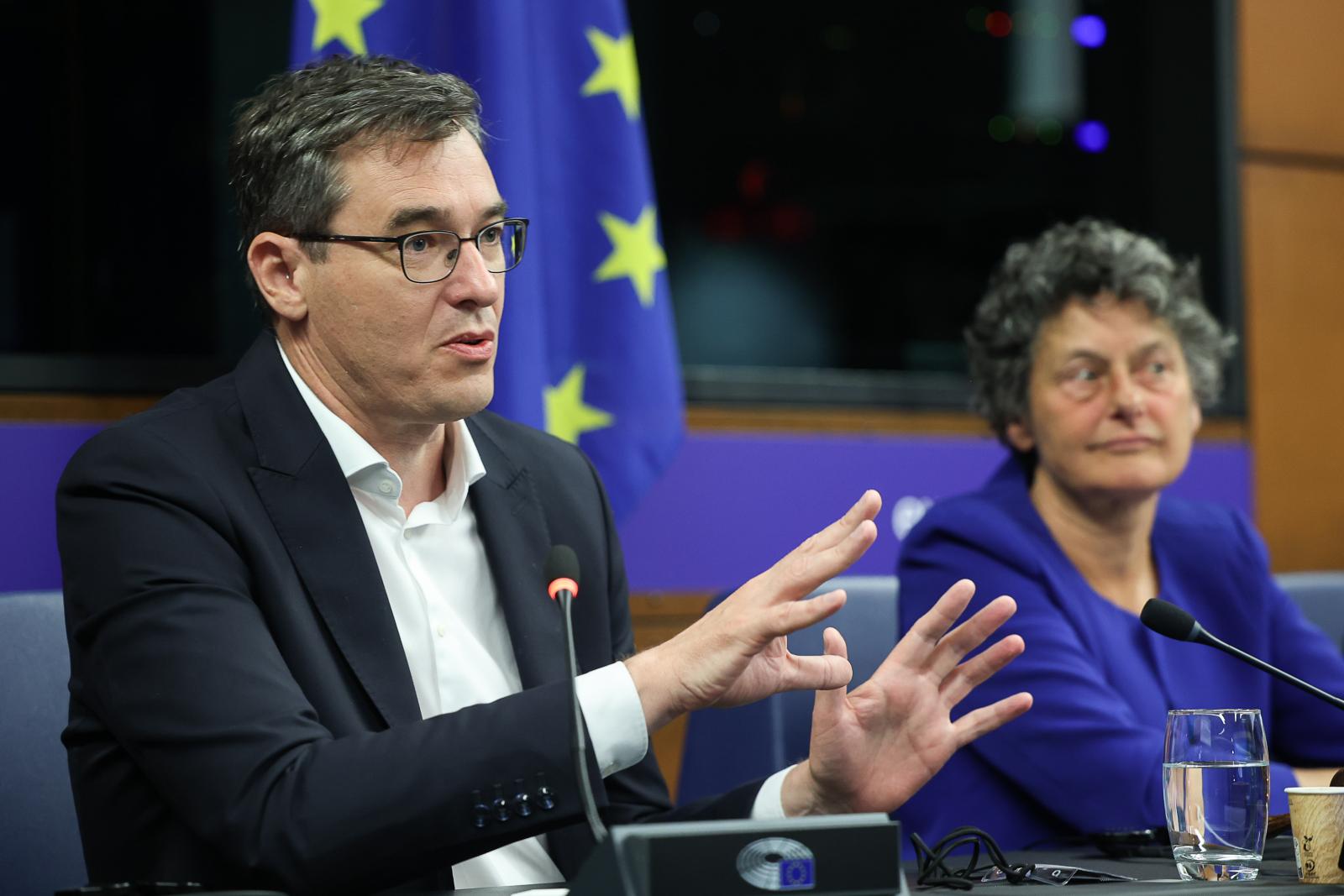 Karácsony Gergely: Az Európai Bizottsághoz fordulok a magyar jogállamiság védelmében