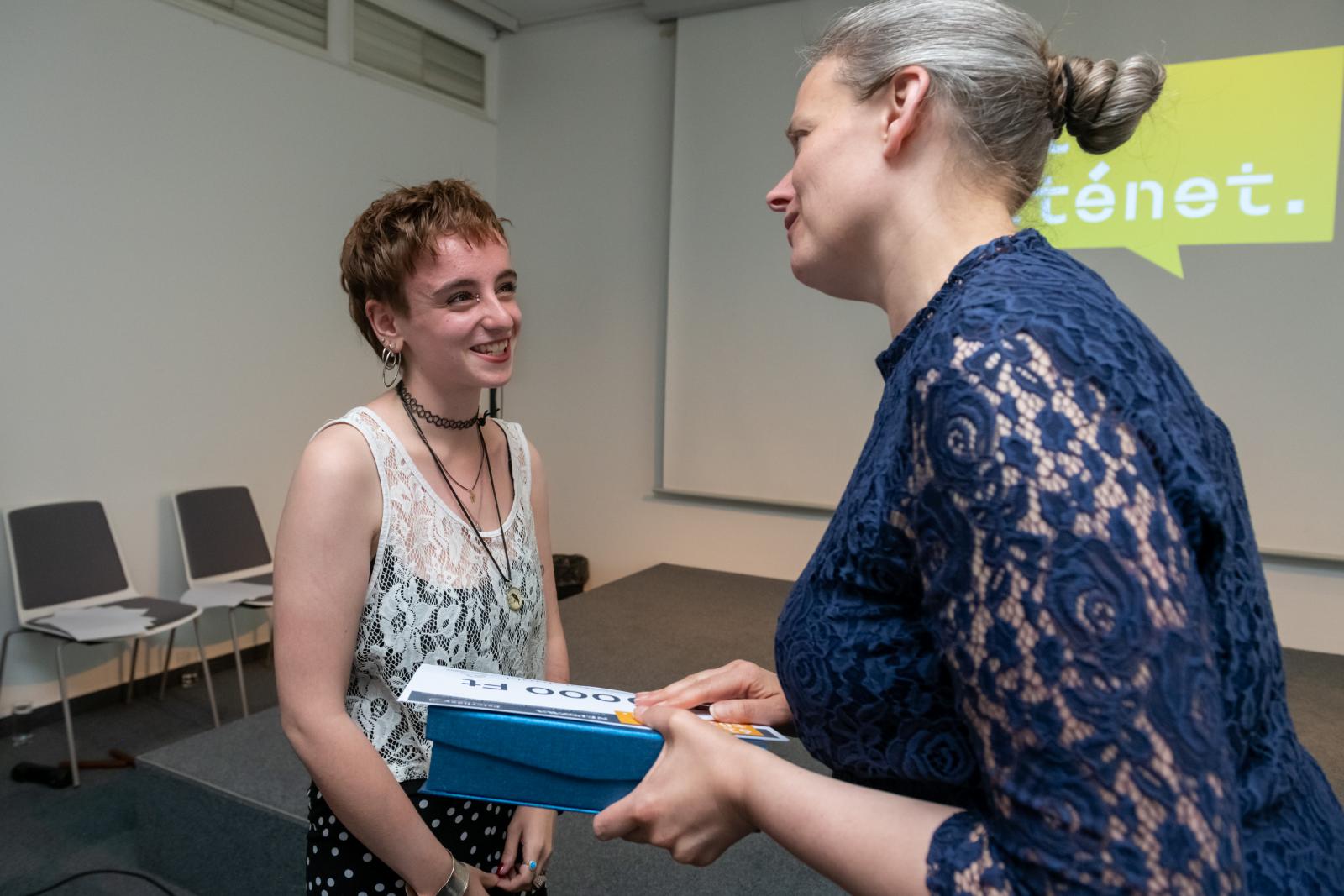 „Ahogy láttam, hogy már csak száz nap van hátra, amikor elkezdtem strigulázni ötven naptól, amikor kiléptem, és azóta is – egyre jobban vagyok.”