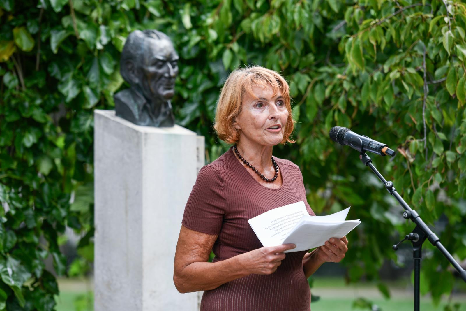 Lendvai Ildikó 