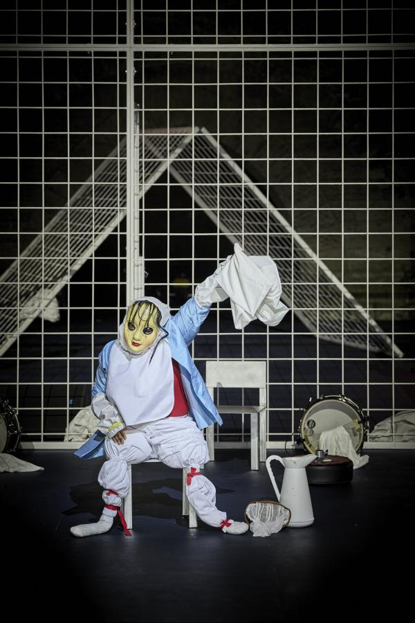 A néző megérezheti a kifejezés szabadságát és a mozdulat erejét